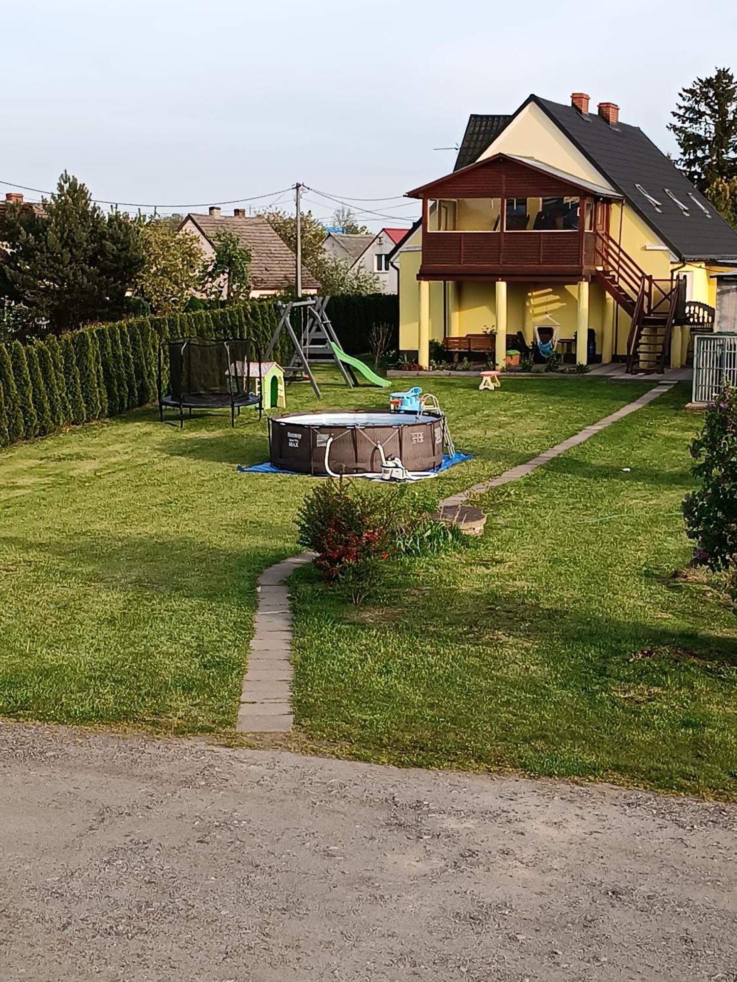Dobre Wakacje, 8 Km Od Mielna I Od Koszalina Bedzino Luaran gambar